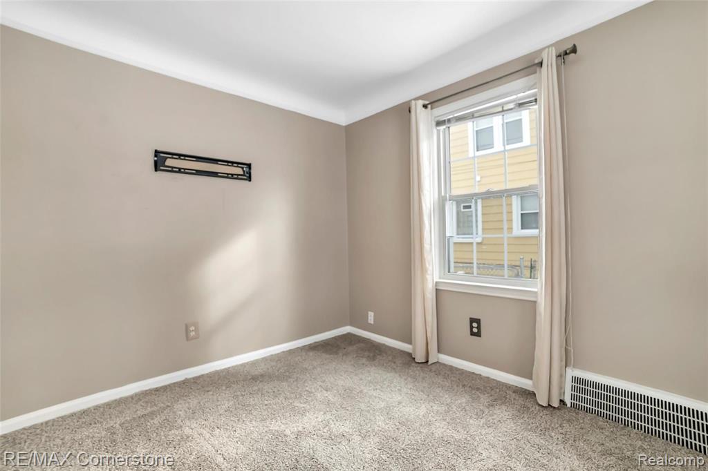 3757 Niagara Street Wayne, MI 48184 - Photo 3 of 19