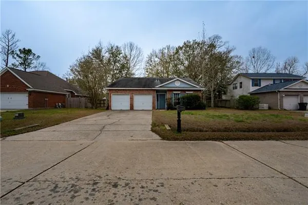 $299,999 | 1508 Cherry Ridge Court, Mandeville, LA 70448