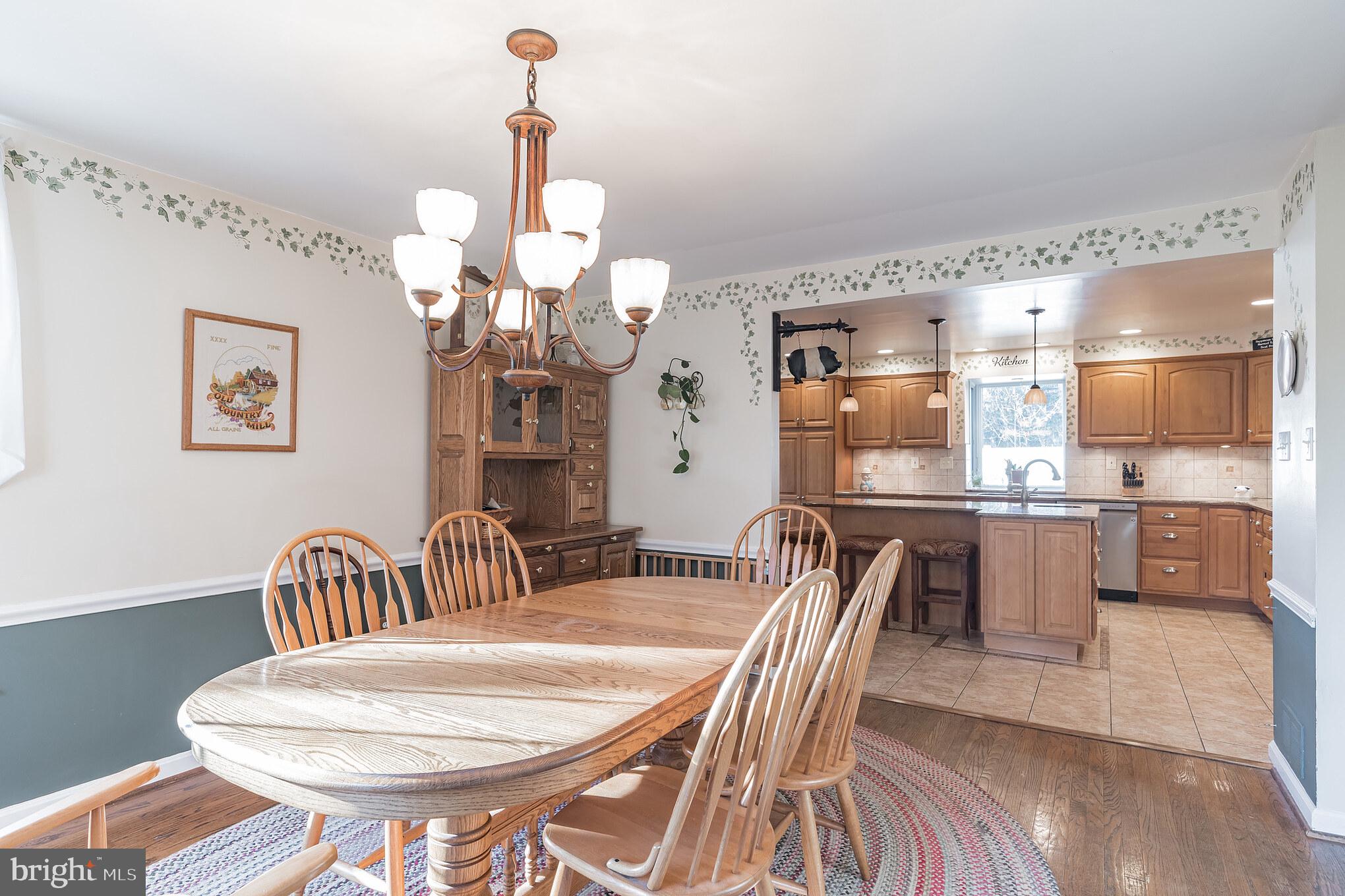 864 Nathan Hale Road Berwyn, PA 19312 - Photo 7 of 30 Dining Room & Kitchen