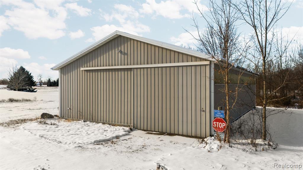 7473 North Gregory Road Fowlerville, MI 48836 - Photo 36 of 50