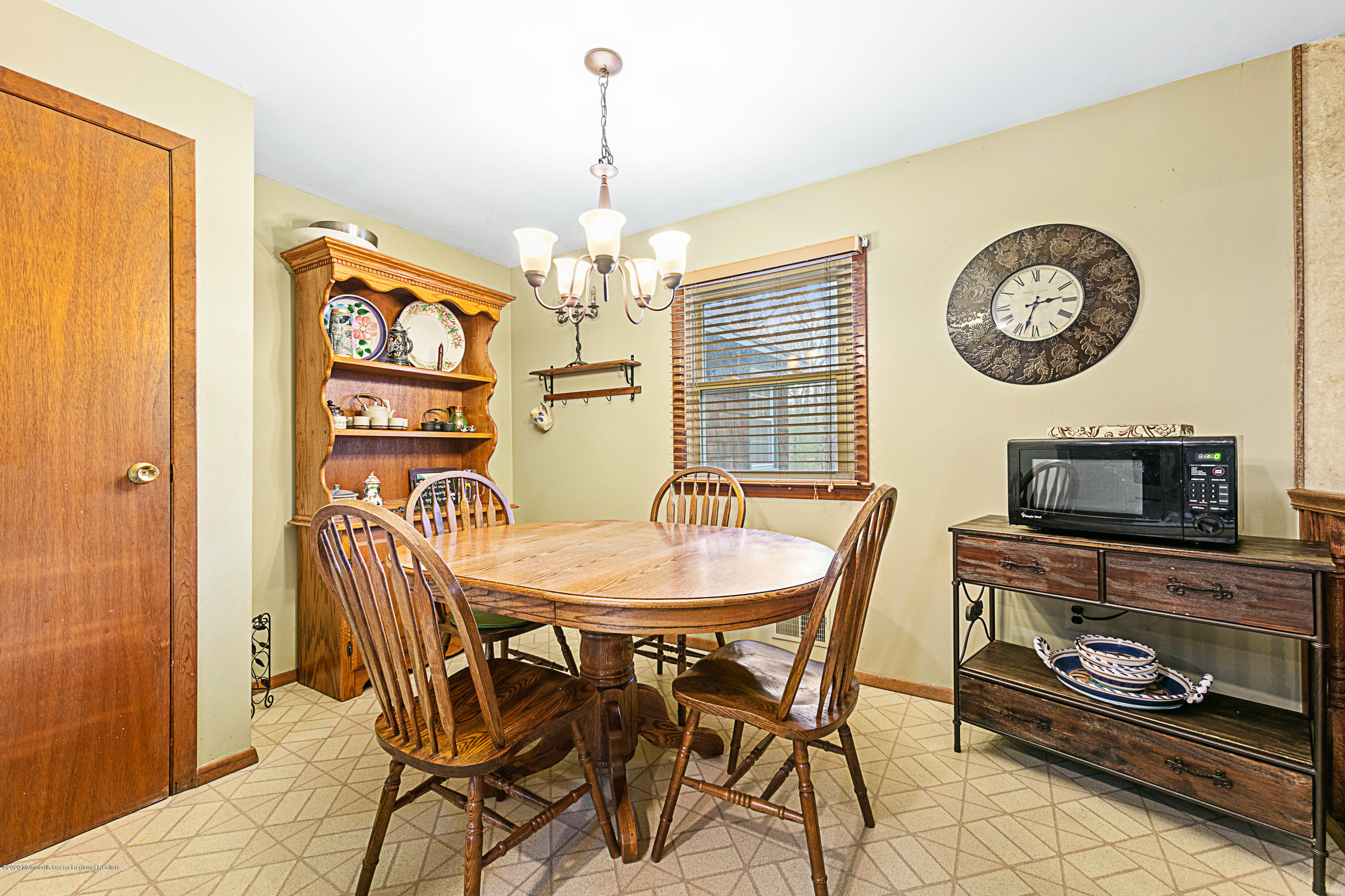 5025 Megill Road Farmingdale, NJ 07727 - Photo 11 of 31 5025MegillOnline-15