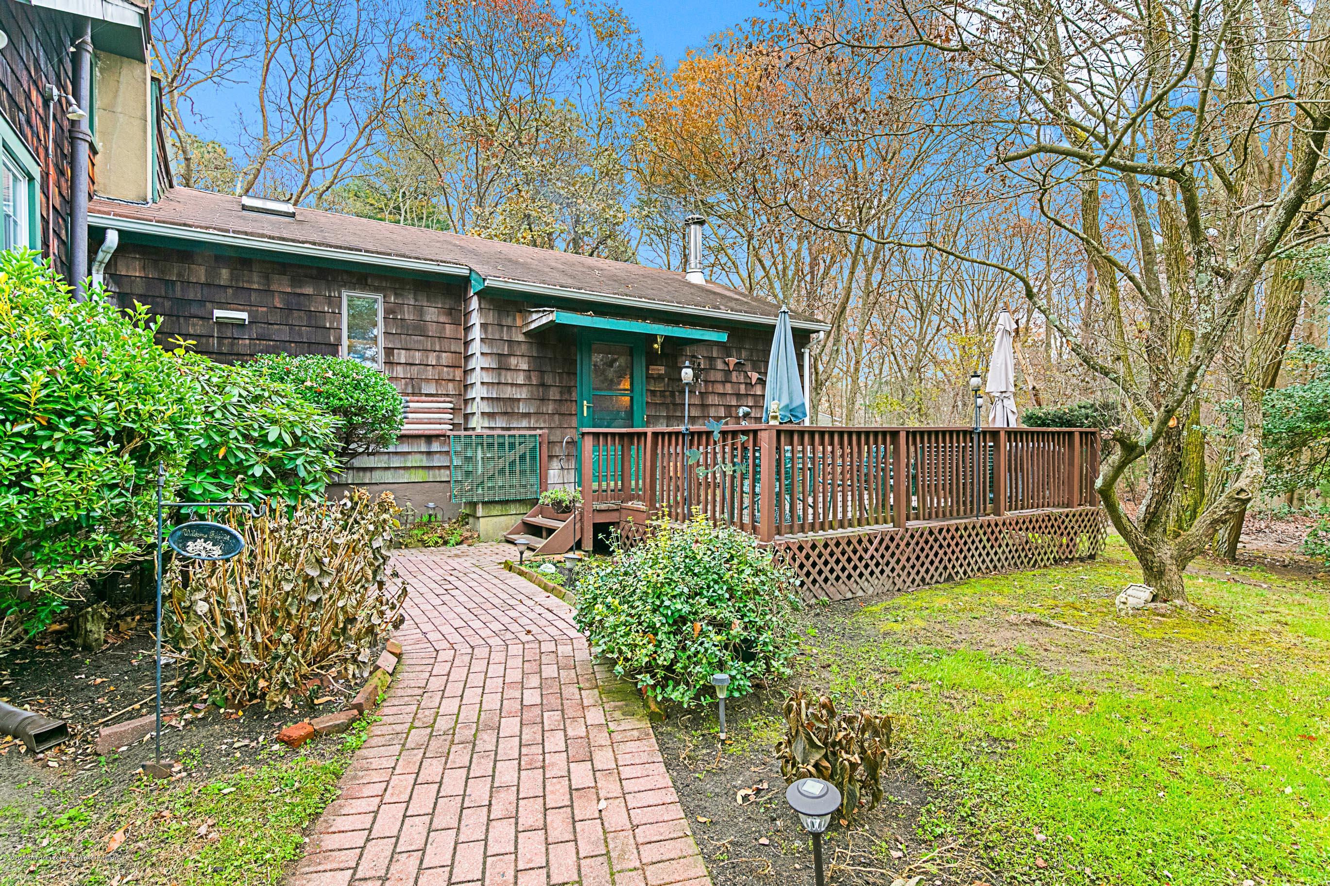 5025 Megill Road Farmingdale, NJ 07727 - Photo 26 of 31 5025MegillOnline-42