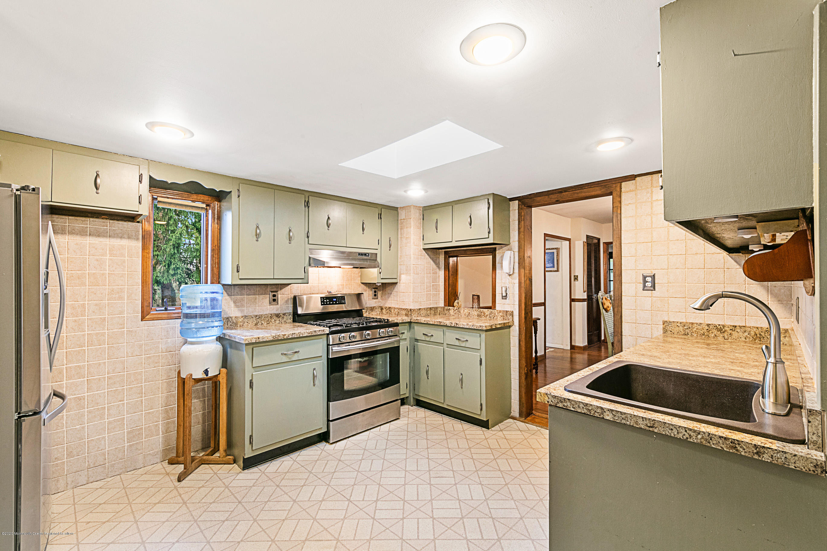 5025 Megill Road Farmingdale, NJ 07727 - Photo 9 of 31 5025MegillOnline-13