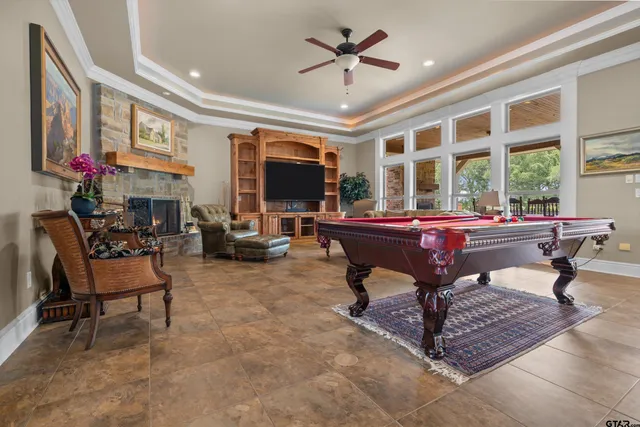 $869,900 | 23220 Bridle View Drive, Lindale, TX 75771