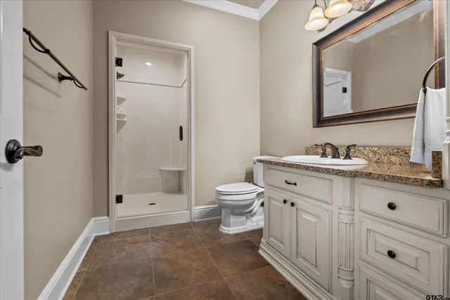 $869,900 | 23220 Bridle View Drive, Lindale, TX 75771