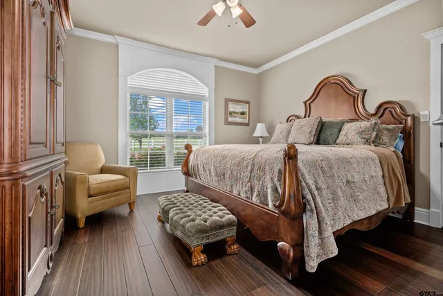 $869,900 | 23220 Bridle View Drive, Lindale, TX 75771