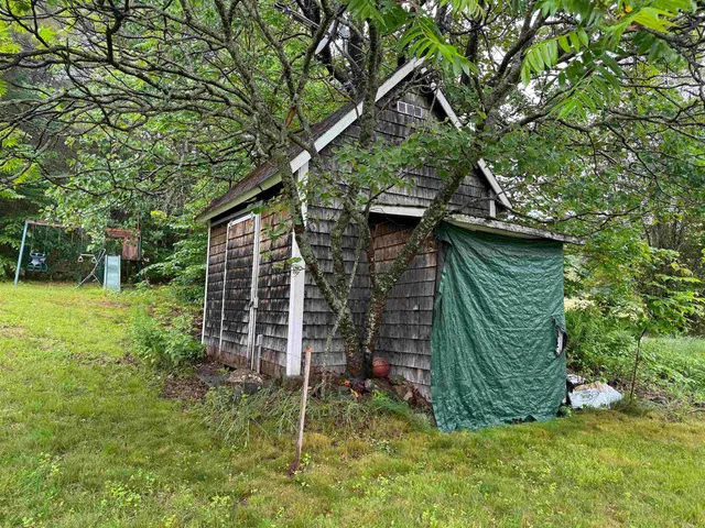 $335,000 | 275 Granite Road, Ossipee, NH 03864