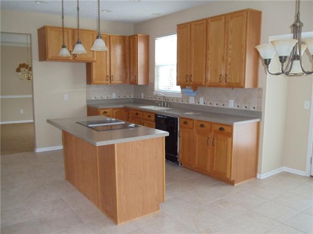 8225 Carloway Road Indianapolis, IN 46236 - Photo 2 of 20 Gallery Image 2