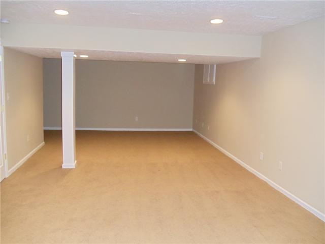 8225 Carloway Road Indianapolis, IN 46236 - Photo 18 of 20 Gallery Image 18