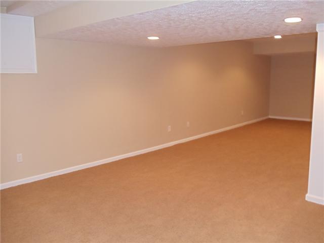 8225 Carloway Road Indianapolis, IN 46236 - Photo 19 of 20 Gallery Image 19