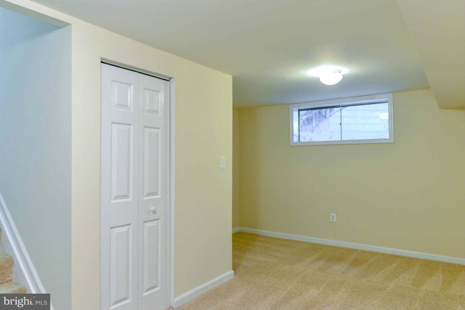 4303 Sideburn Road Fairfax, VA 22030 - Photo 11 of 13 Interior (General)