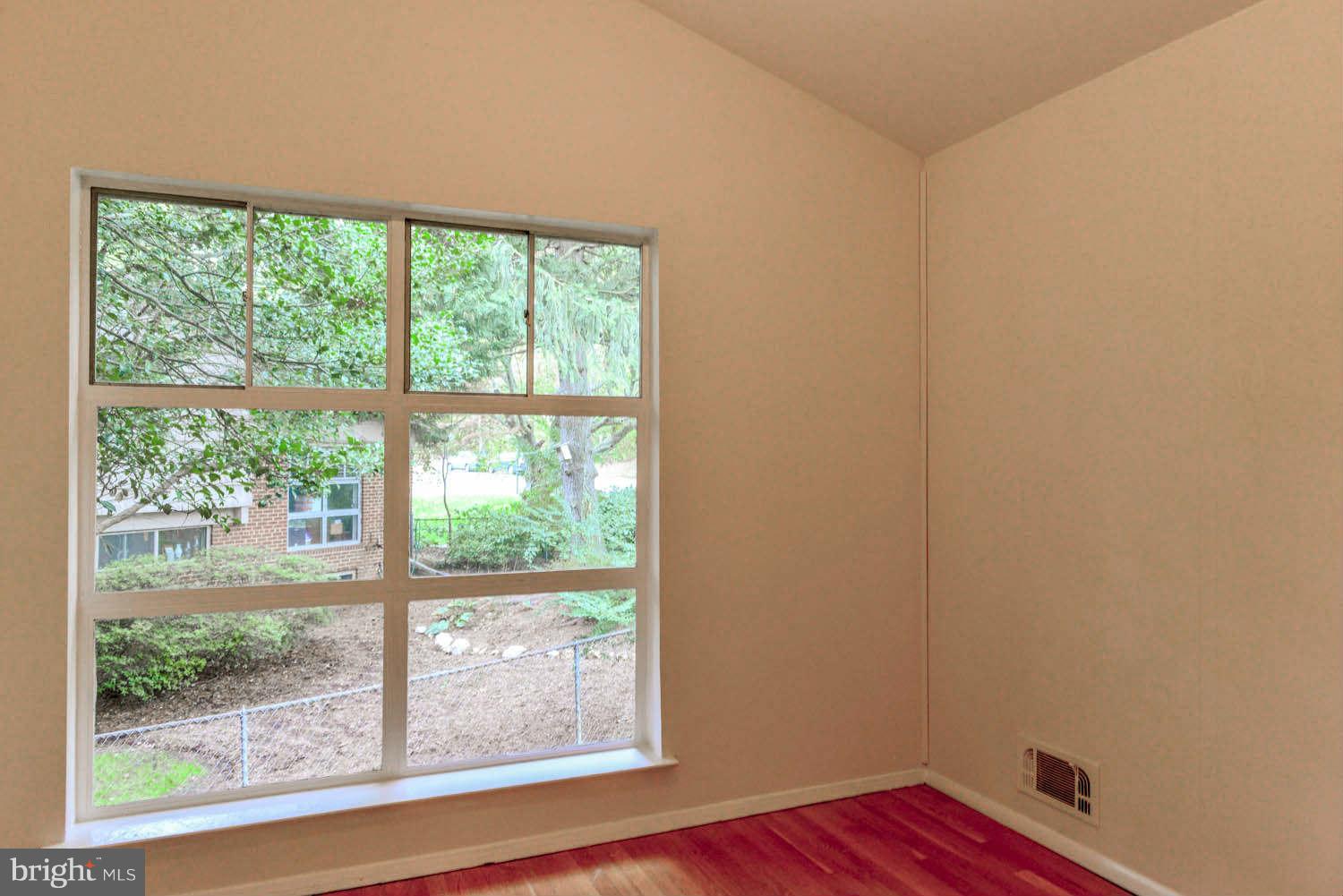 4303 Sideburn Road Fairfax, VA 22030 - Photo 4 of 13 Bedroom