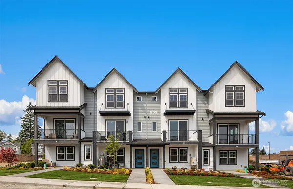 $999,990 | 9008 Northeast 203rd Lane, Unit A, Bothell, WA 98011