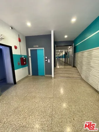 $2,250 | 7045 Hawthorn Avenue, Unit 203, Los Angeles, CA 90028