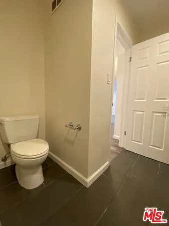 $2,250 | 7045 Hawthorn Avenue, Unit 203, Los Angeles, CA 90028