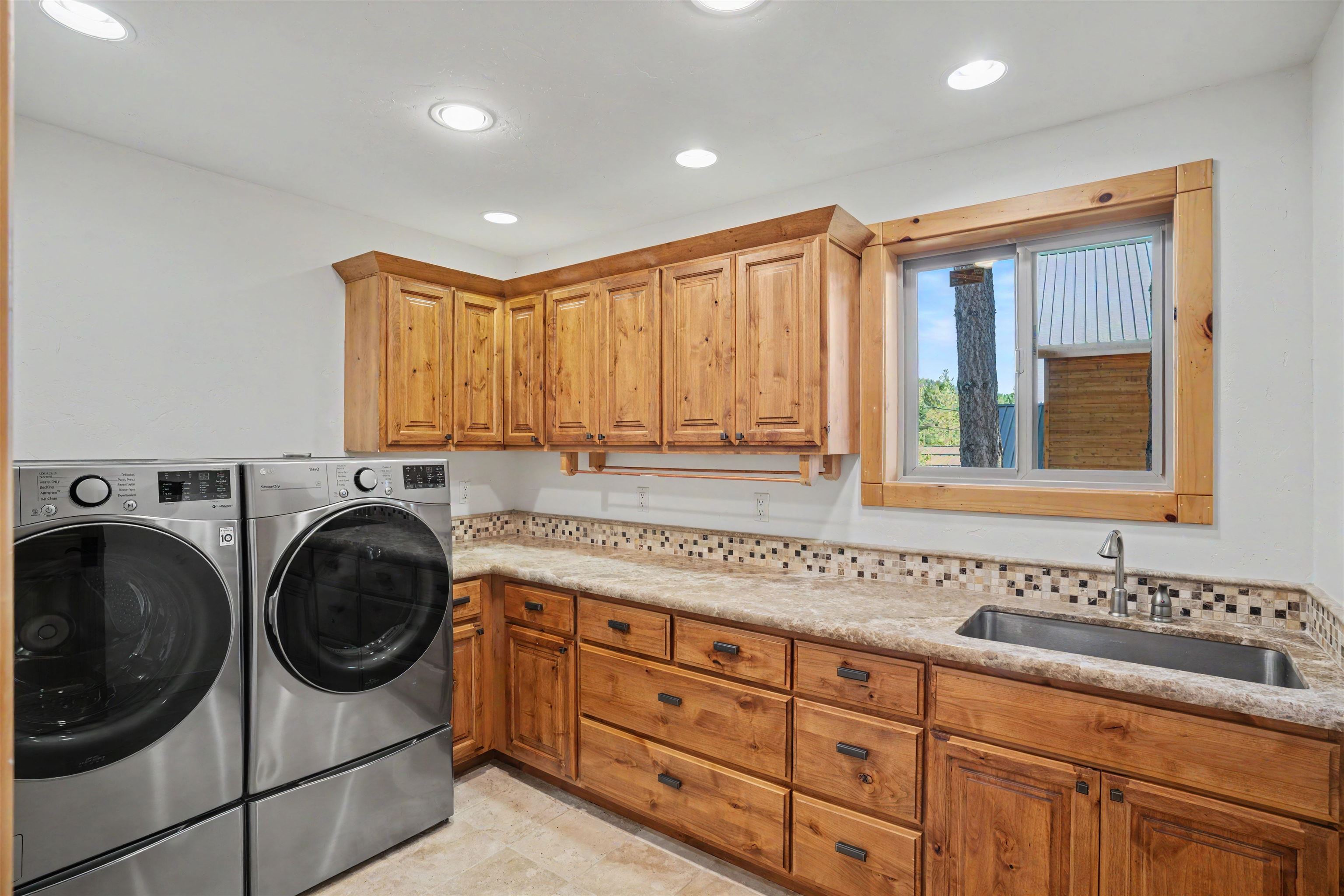 14509 Wolfgang Road Truckee, CA 96161 - Photo 15 of 28