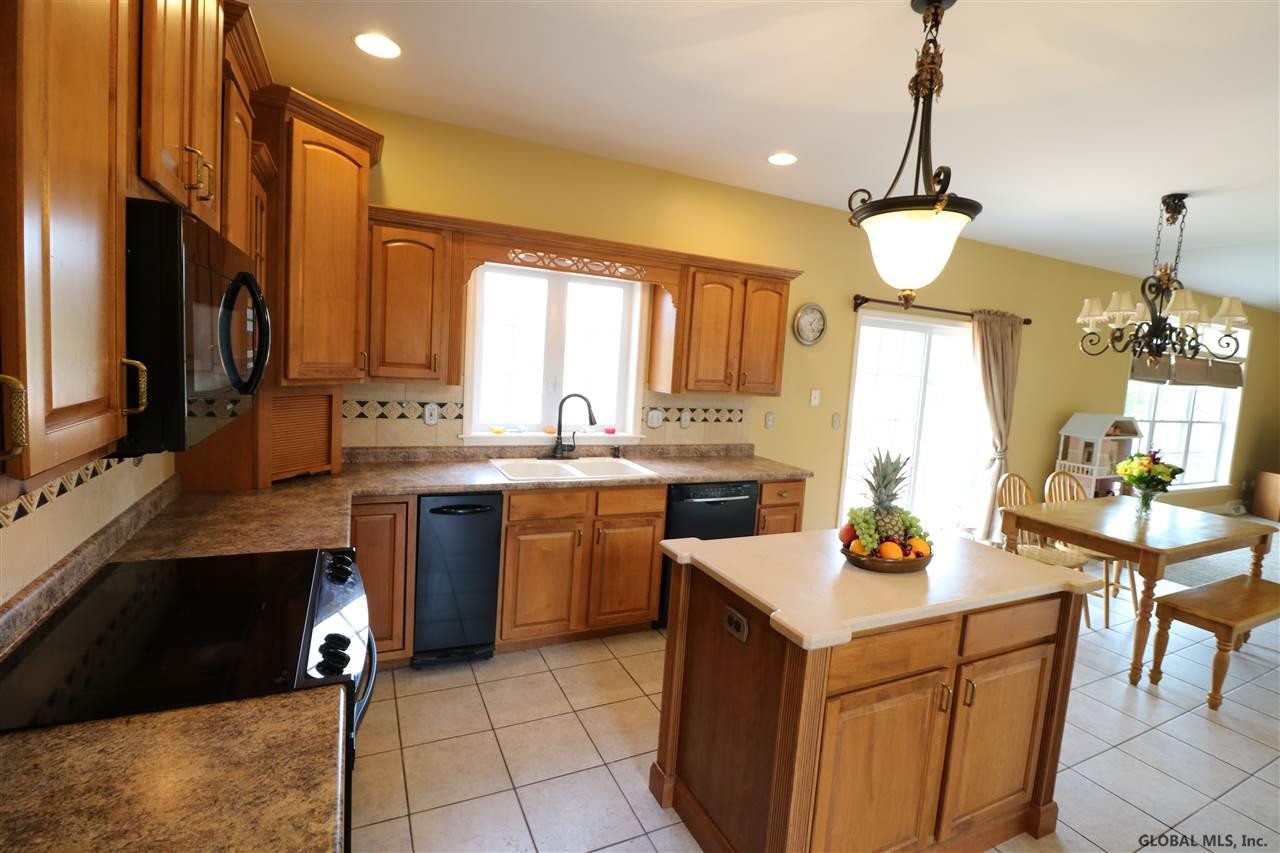 8 Worthington Road Guilderland, NY 12303 - Photo 9 of 24 Photo 9