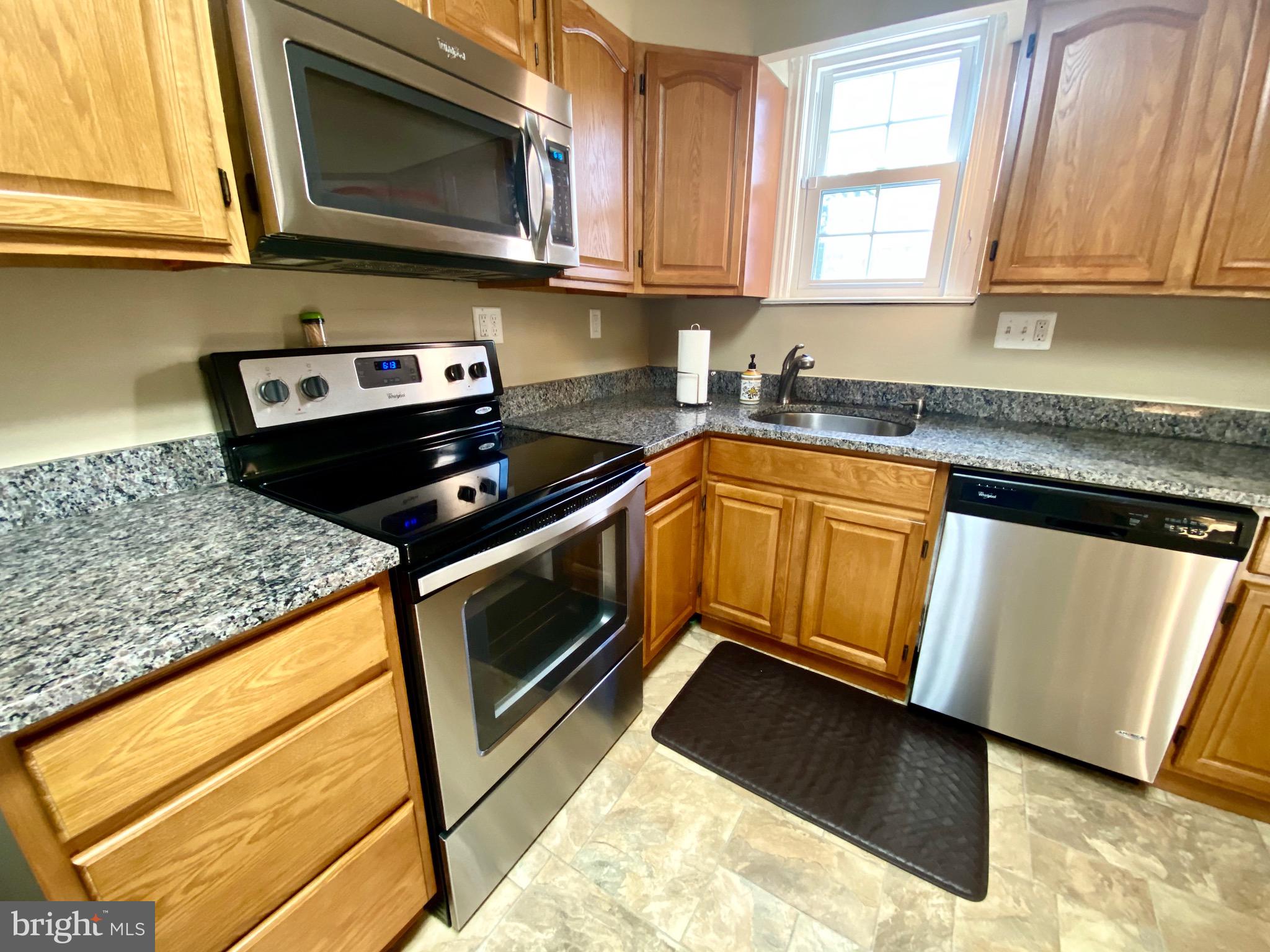 3008 Dunmore Road Baltimore, MD 21222 - Photo 7 of 35