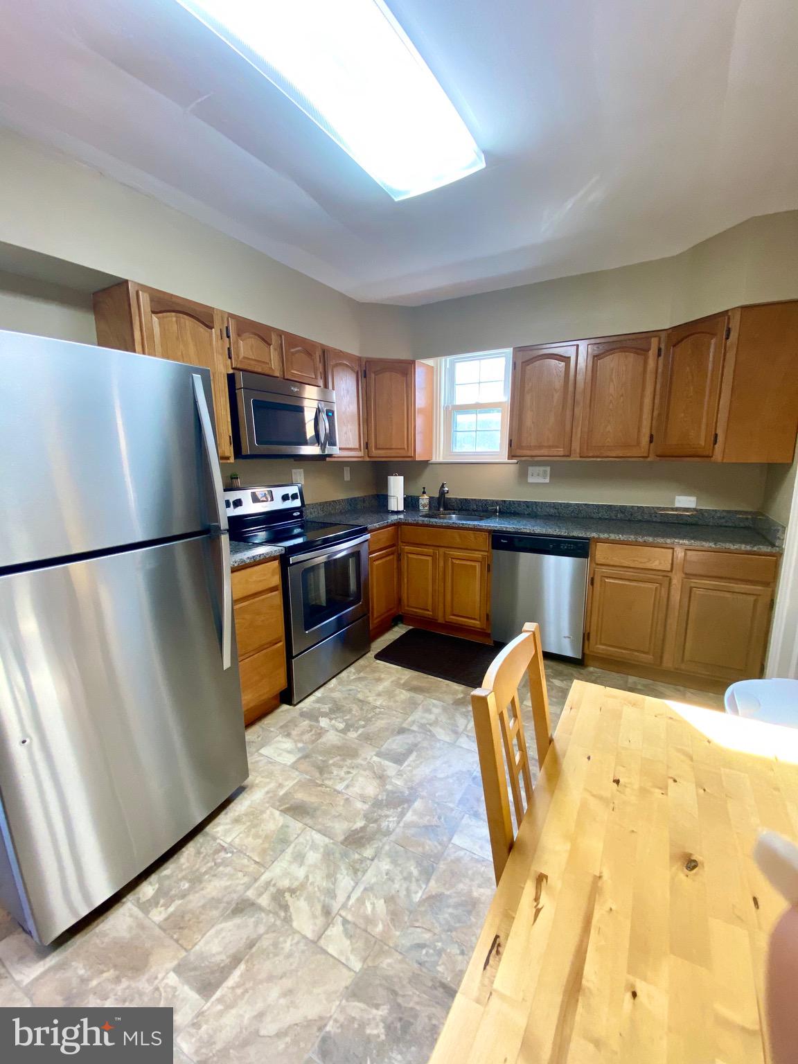 3008 Dunmore Road Baltimore, MD 21222 - Photo 9 of 35