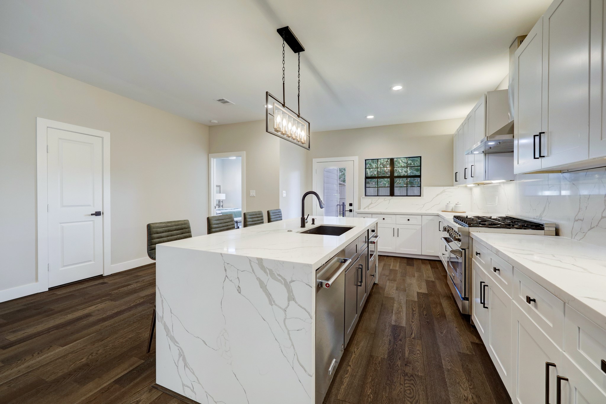 2109 Sul Ross Street Houston, TX 77098 - Photo 12 of 23