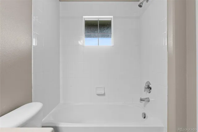 a view of utility room