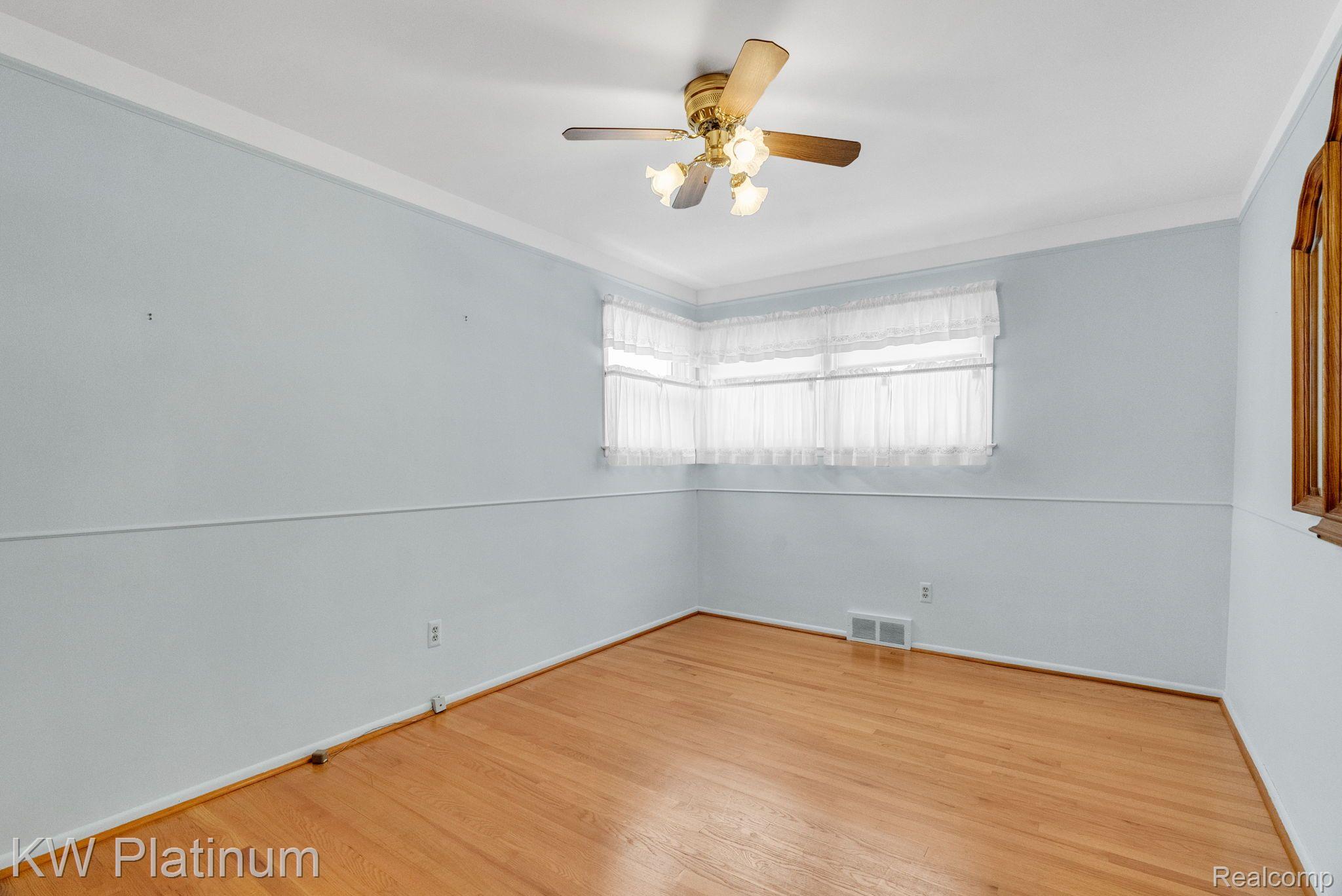 17846 Winsome Road Fraser, MI 48026 - Photo 13 of 28 Gallery Image 13