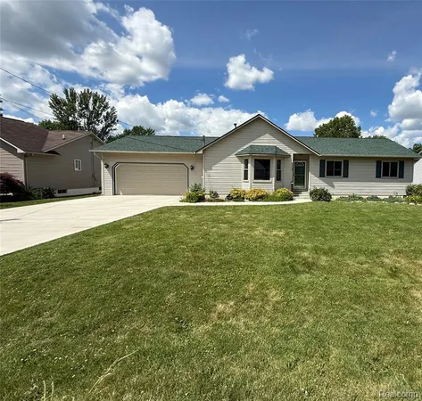$265,000 | 2319 Rollins Street, Grand Blanc, MI 48439