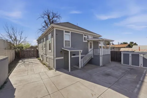 a house view with a outdoor space