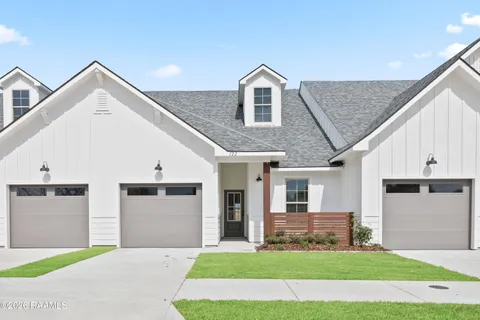 $236,715 | 122 Frontier, Scott, LA 70583