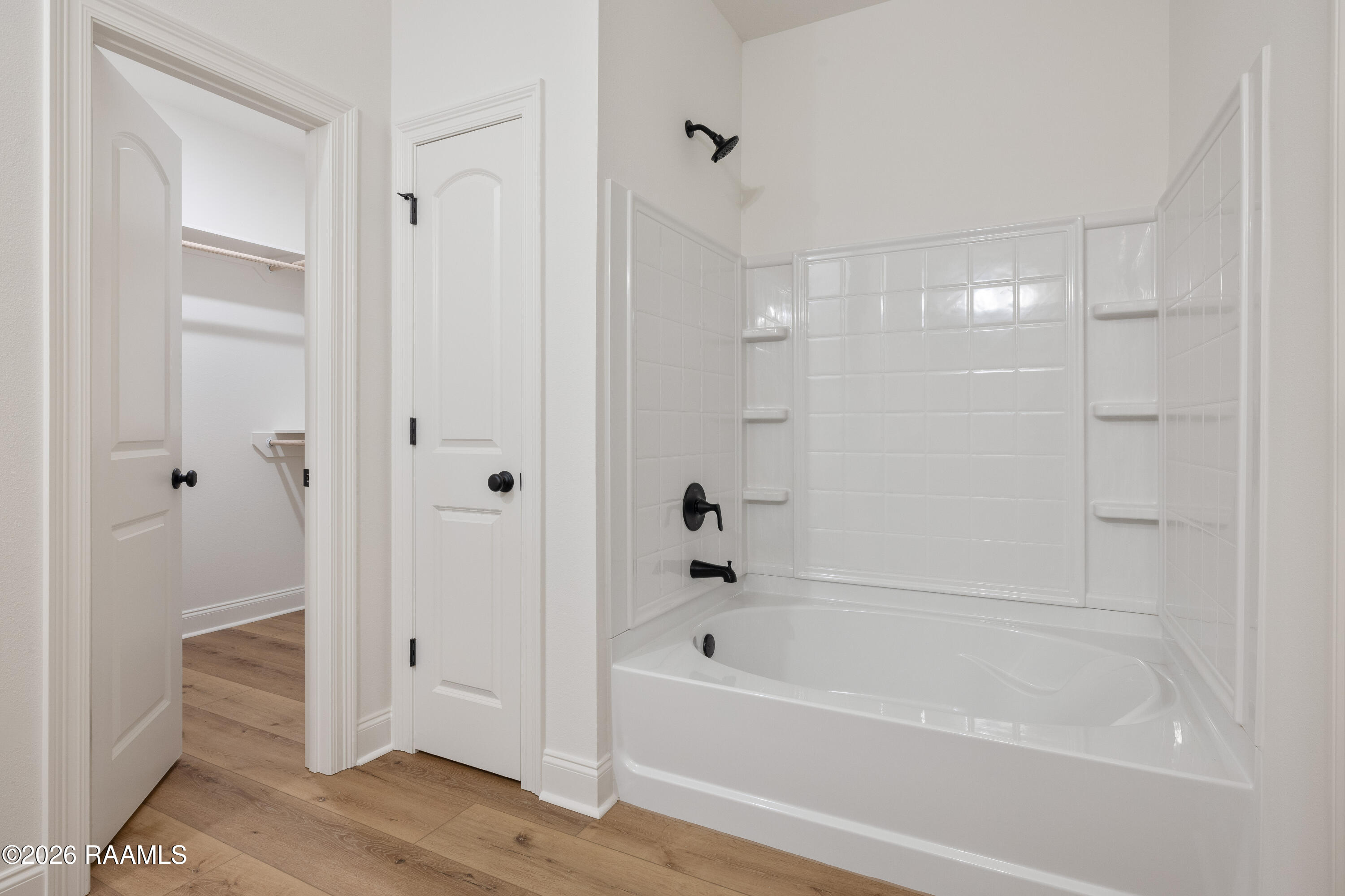 122 Frontier Scott, LA 70583 - Photo 10 of 22 Primary Bathroom