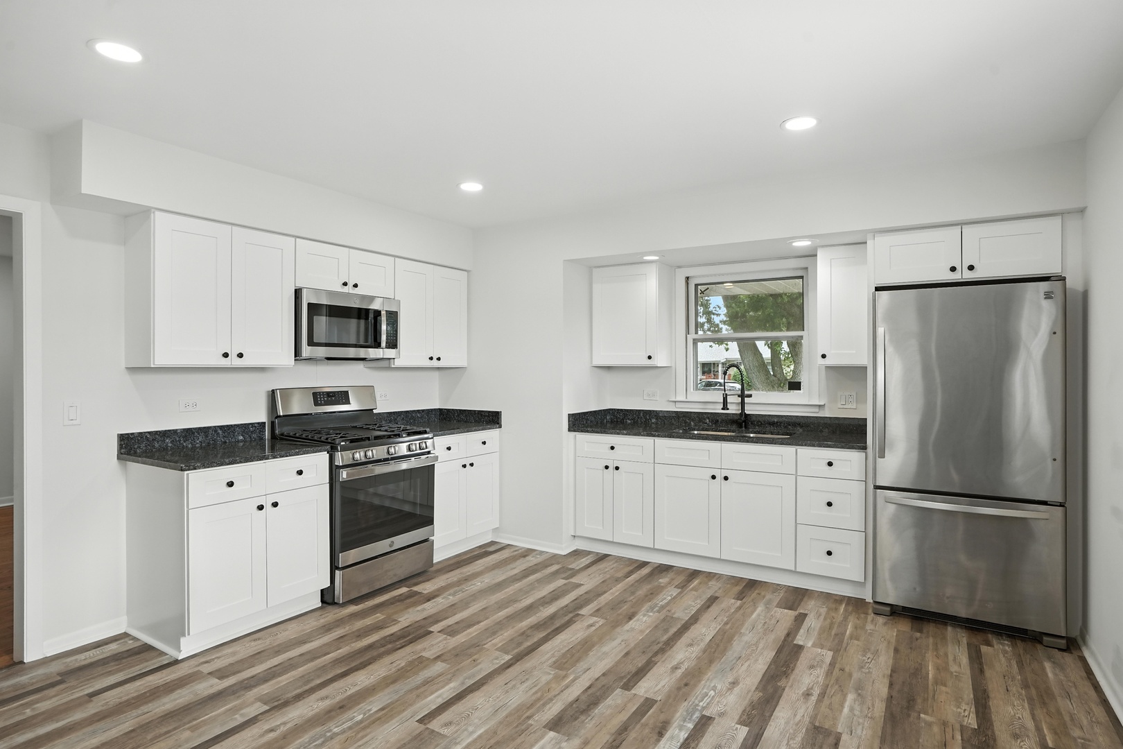 3312 East 170th Street Lansing, IL 60438 - Photo 12 of 38