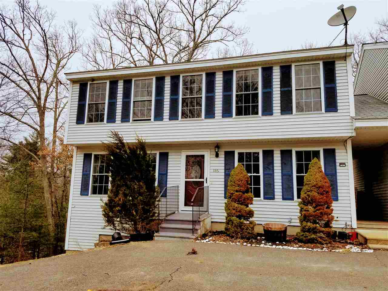 185 A Robinson Road Hudson, NH 03051 - Photo 1 of 12