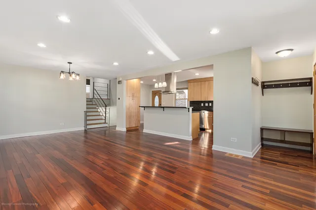 $550,000 | 4615 North Maria Court, Chicago, IL 60656