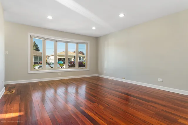 $550,000 | 4615 North Maria Court, Chicago, IL 60656