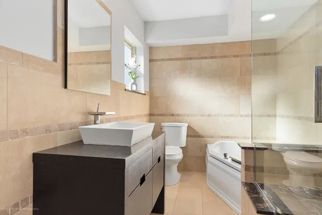 $550,000 | 4615 North Maria Court, Chicago, IL 60656