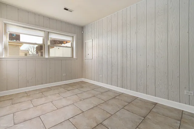 $550,000 | 4615 North Maria Court, Chicago, IL 60656