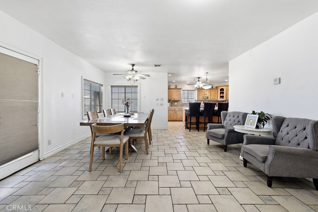 10231 East Ave R-2 Littlerock, CA 93543 - Photo 15 of 36