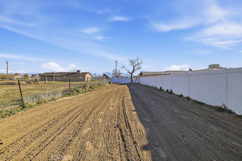 10231 East Ave R-2 Littlerock, CA 93543 - Photo 31 of 36