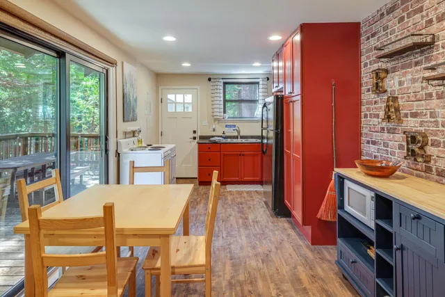 $289,000 | 22162 Sarah Circle, Long Barn, CA 95335