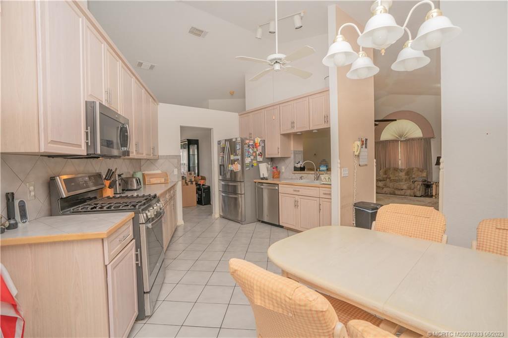 3349 Southwest Crestview Road Port St. Lucie, FL 34953 - Photo 37 of 57 Gallery Image 37