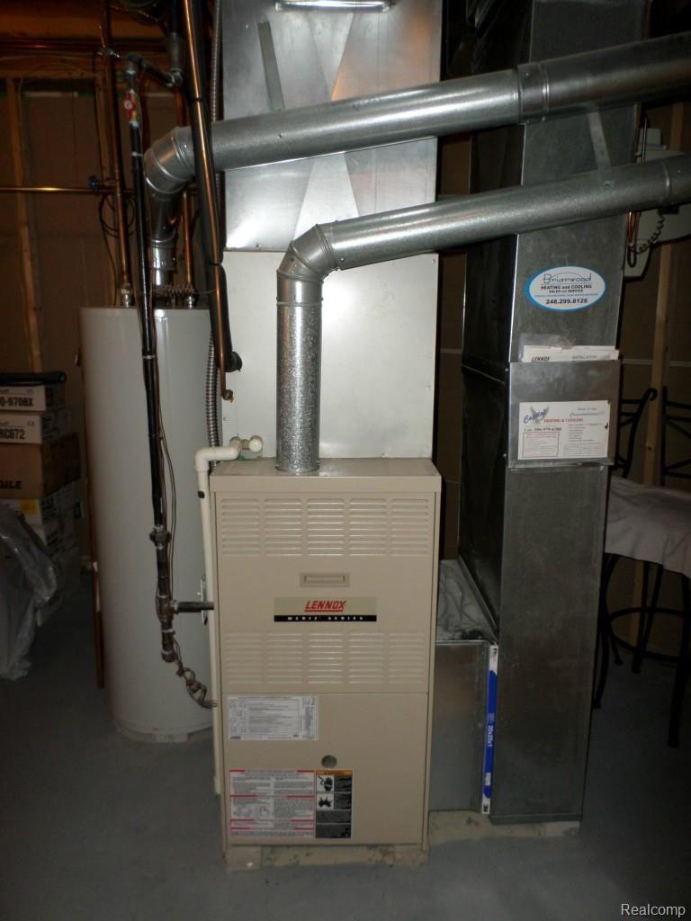 656 Bliss Drive Rochester, MI 48307 - Photo 39 of 40 furnace.jpg