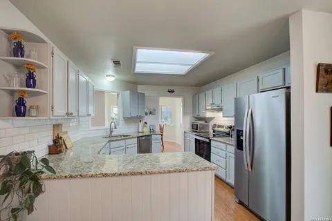 $374,900 | 1937 Squire Court, New Braunfels, TX 78130