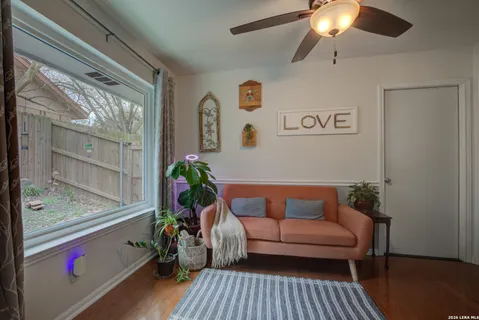 $374,900 | 1937 Squire Court, New Braunfels, TX 78130