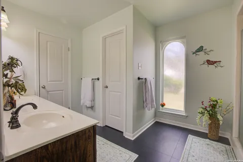 $374,900 | 1937 Squire Court, New Braunfels, TX 78130