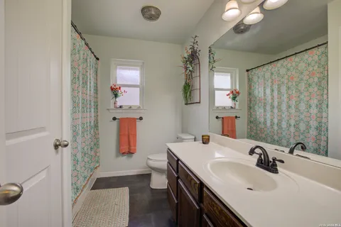 $374,900 | 1937 Squire Court, New Braunfels, TX 78130