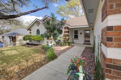 $374,900 | 1937 Squire Court, New Braunfels, TX 78130