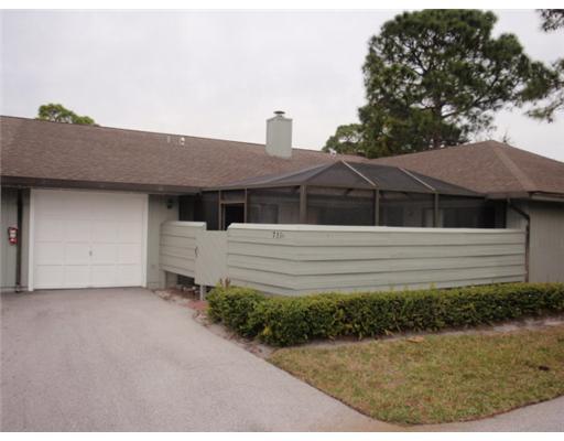 731 Timber Ridge Trail Southwest, Unit B Vero Beach, FL 32962 - Photo 1 of 9 Primary Photo