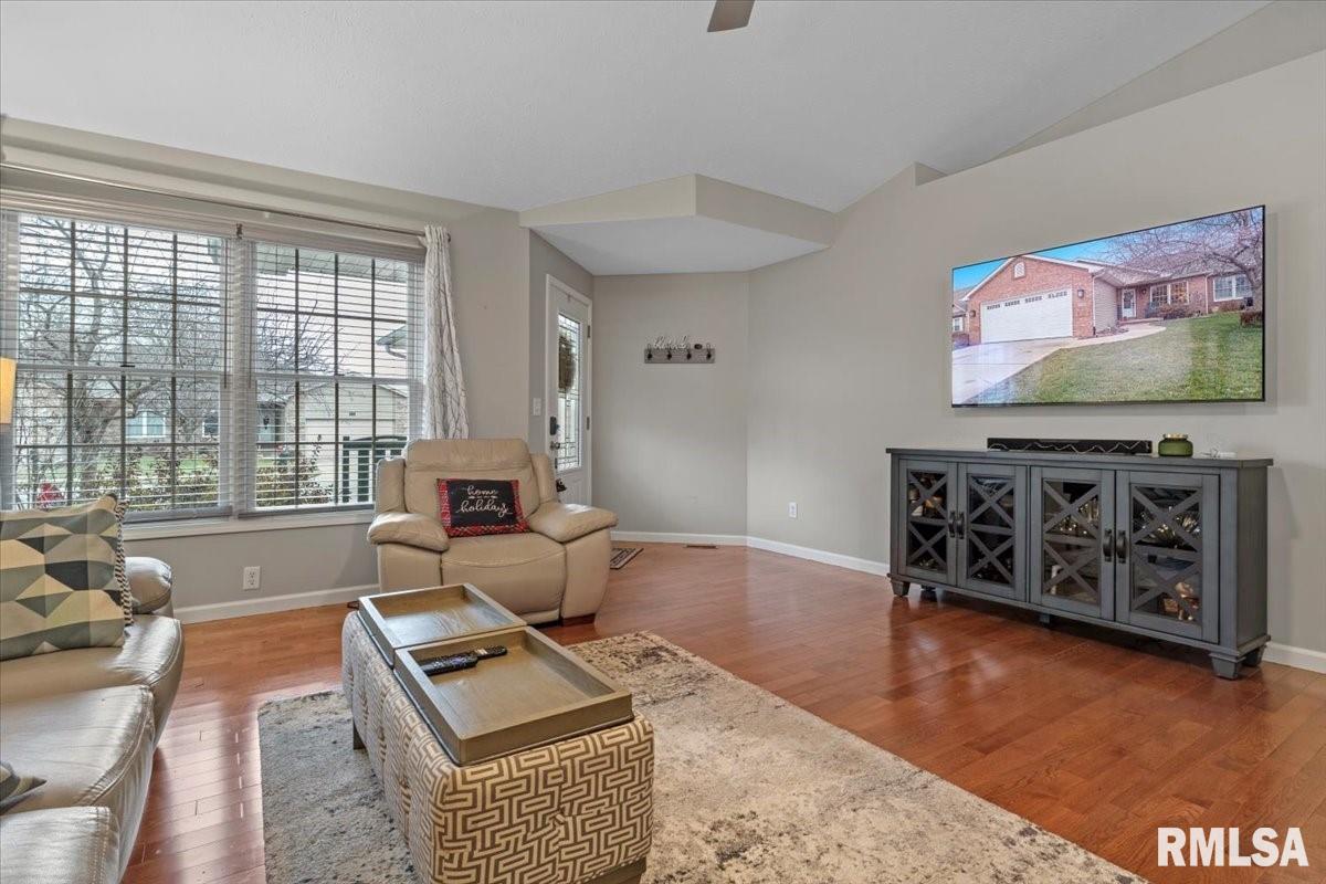 7207 Preston Drive Springfield, IL 62711 - Photo 5 of 31