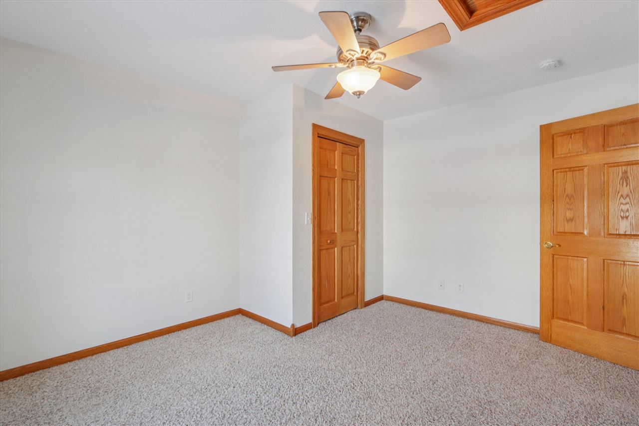 1521 Prairie Du Chien Road Iowa City, IA 52245 - Photo 24 of 32 Gallery Image 24
