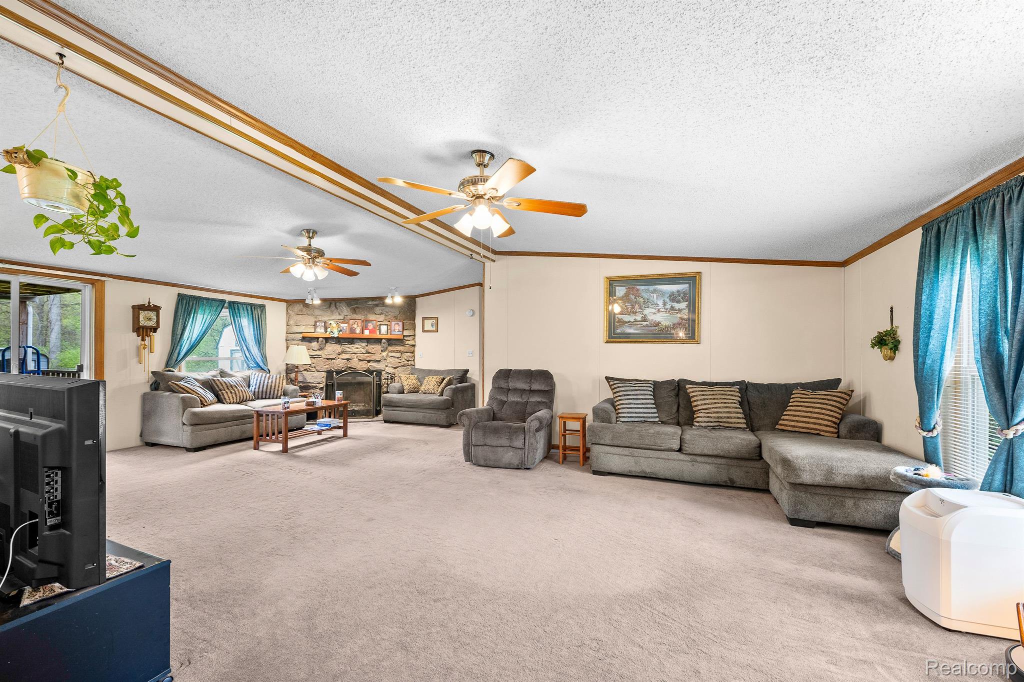 19074 Sumpter Road Belleville, MI 48111 - Photo 11 of 31 Gallery Image 11